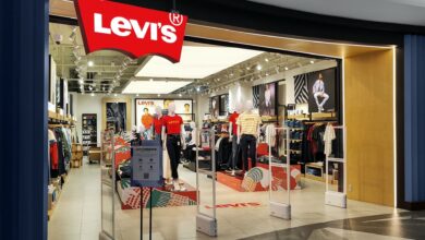 A Levi Strauss store front in a mall.