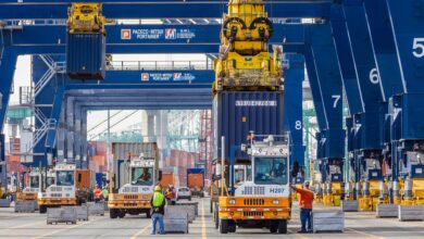 photo of ILWU dockworkers